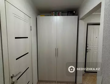 2-комнатная квартира, этаж 1 из 9, 53 м², миниатюра 8