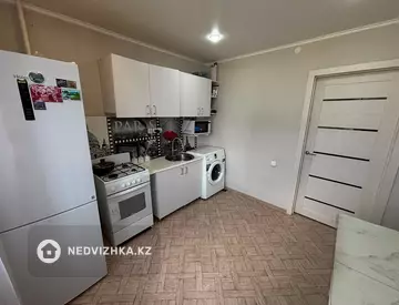 2-комнатная квартира, этаж 1 из 9, 53 м², миниатюра 9