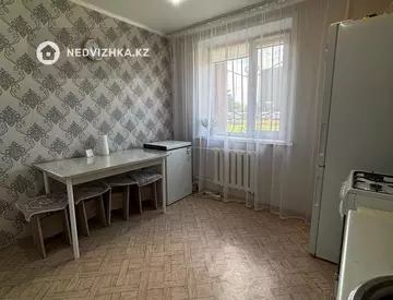2-комнатная квартира, этаж 1 из 9, 53 м², миниатюра 10