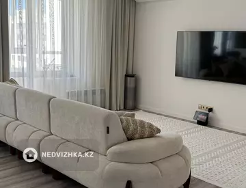 3-комнатная квартира, этаж 9 из 7, 90 м²