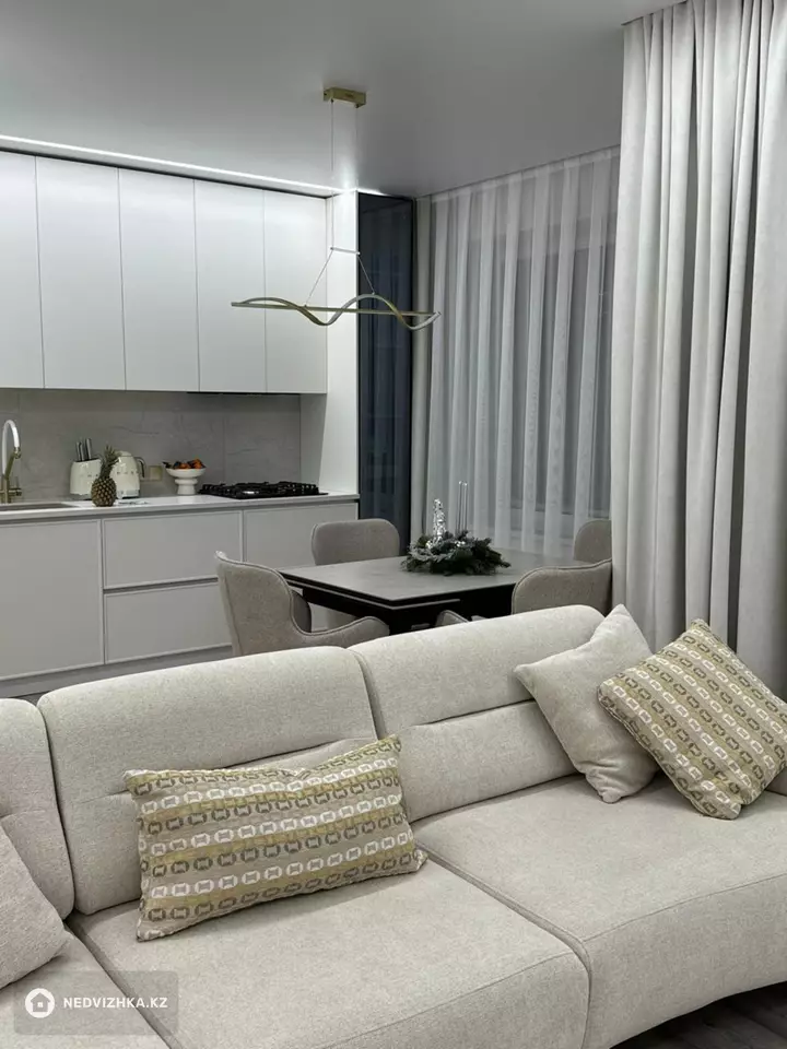 3-комнатная квартира, этаж 9 из 7, 90 м², фотография 3
