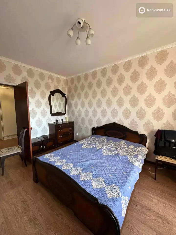 3-комнатная квартира, этаж 5 из 5, 87 м², фотография 4