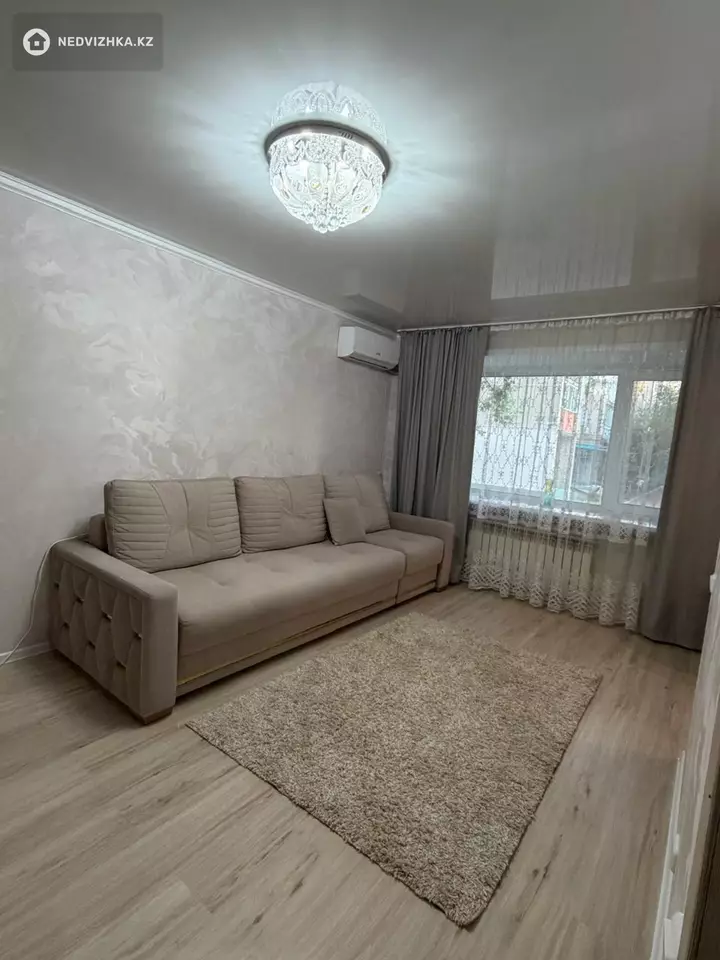 3-комнатная квартира, этаж 1 из 5, 64 м², фотография 3