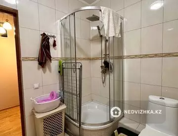 5-комнатная квартира, этаж 3 из 3, 316 м², миниатюра 9