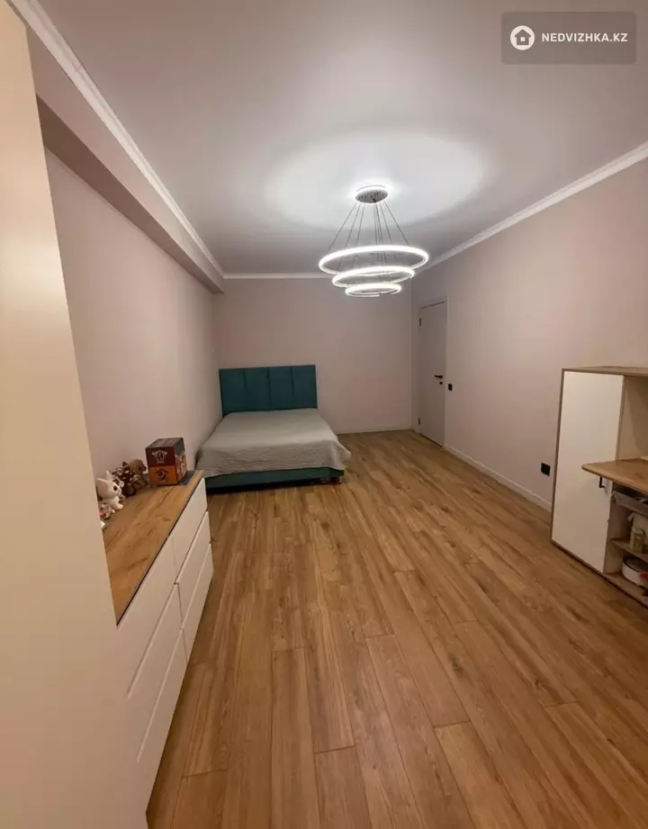 3-комнатная квартира, этаж 5 из 7, 82 м²