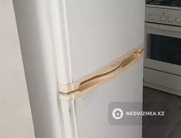 2-комнатная квартира, этаж 3 из 5, 53 м², На длительный срок