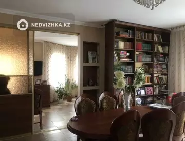12-бөлмелі үй, 5.5 соттық, 296 м², 6-нобай