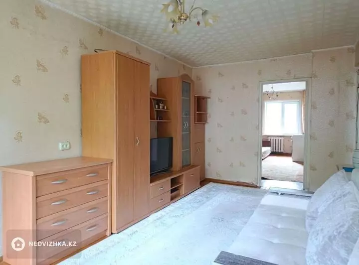2-комнатная квартира, этаж 1 из 5, 45 м², фотография 2