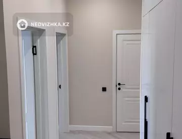 2-комнатная квартира, этаж 4 из 5, 71 м², На длительный срок, миниатюра 6