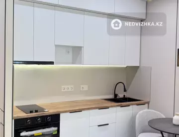 1-комнатная квартира, этаж 12 из 14, 30 м²