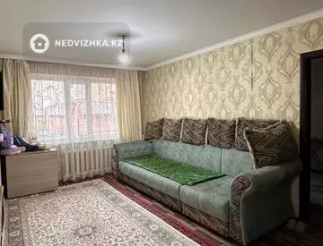 2-комнатная квартира, этаж 1 из 5, 44 м², миниатюра 1