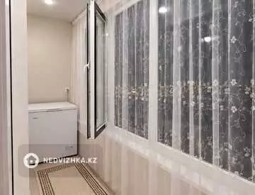 3-комнатная квартира, этаж 9 из 18, 90 м², миниатюра 9