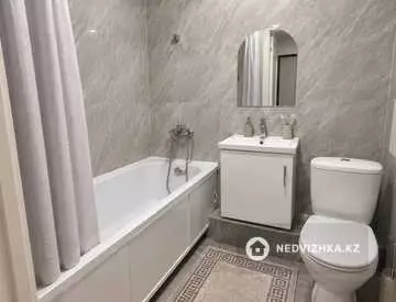 3-комнатная квартира, этаж 9 из 18, 90 м², миниатюра 10