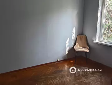 3-комнатная квартира, этаж 4 из 5, 56 м²