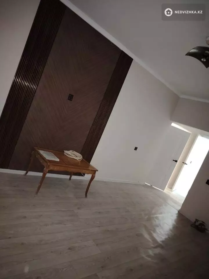 2-комнатная квартира, этаж 1 из 5, 49 м², фотография 2