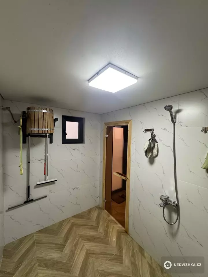5-комнатный дом, 8 соток, 190 м², фотография 2
