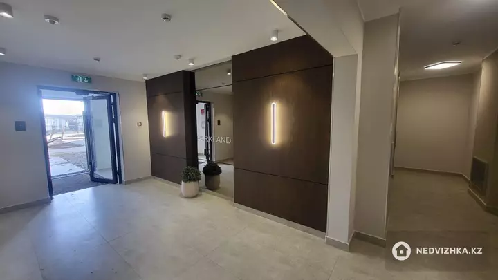 3-комнатная квартира, этаж 9 из 18, 90 м², фотография 4