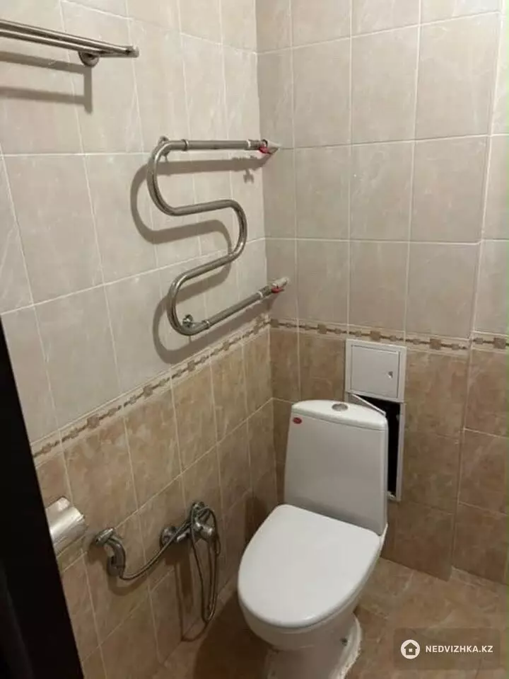 1-комнатная квартира, этаж 15 из 15, 48 м², На длительный срок, фотография 5