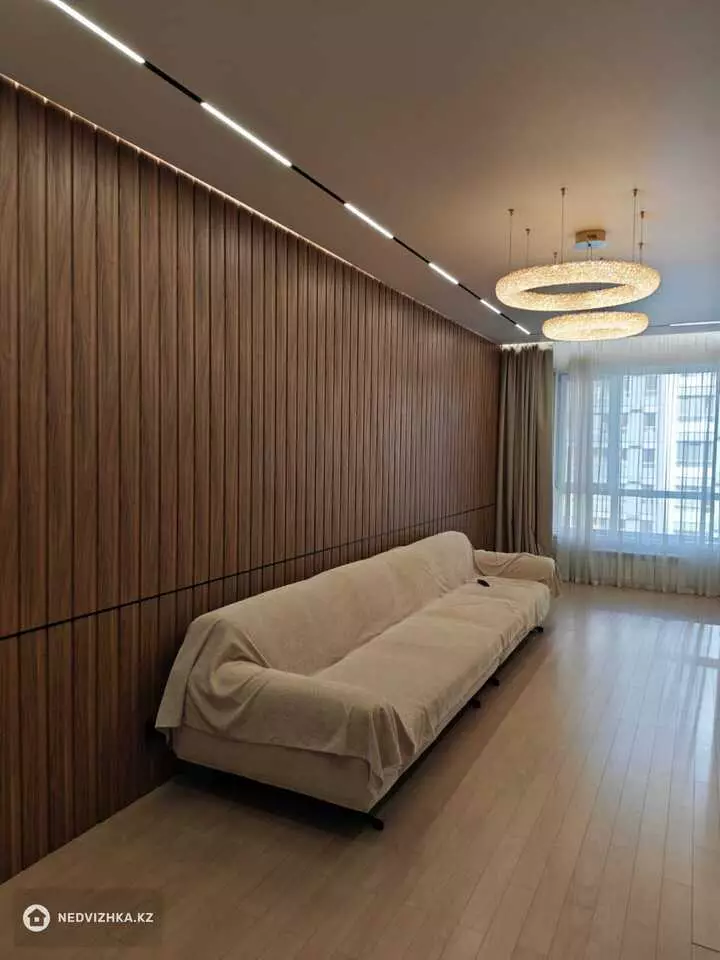 3-комнатная квартира, этаж 6 из 12, 120 м², На длительный срок, фотография 3