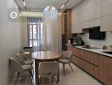 3-комнатная квартира, этаж 6 из 12, 120 м², На длительный срок