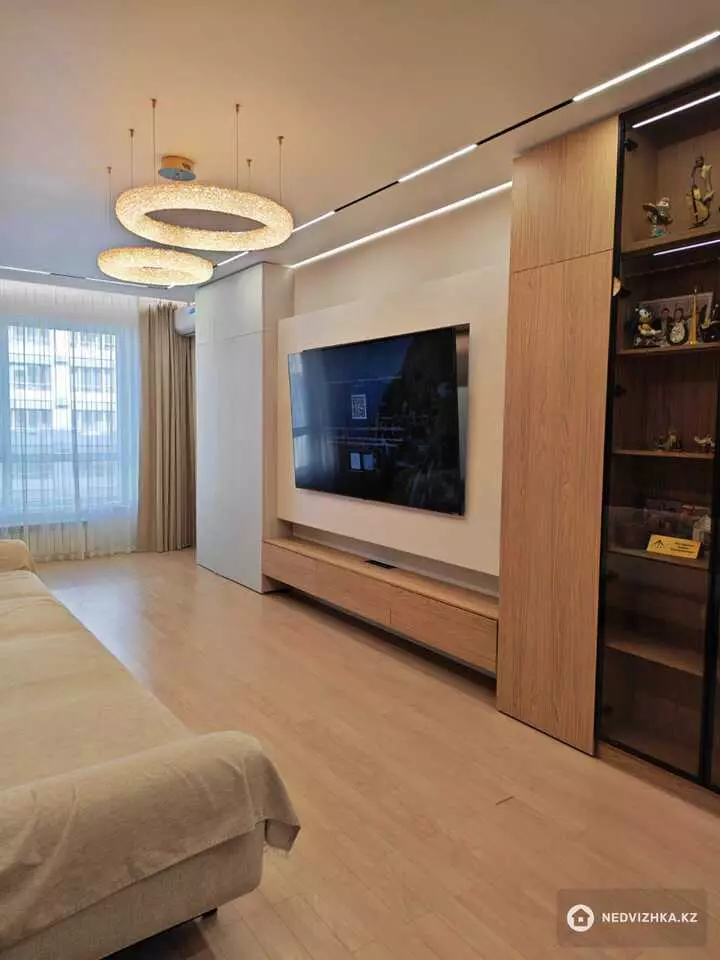 3-комнатная квартира, этаж 6 из 12, 120 м², На длительный срок, фотография 2