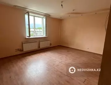 2-комнатная квартира, этаж 5 из 14, 75 м², миниатюра 4