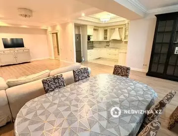 3-комнатная квартира, этаж 5 из 22, 150 м², миниатюра 1