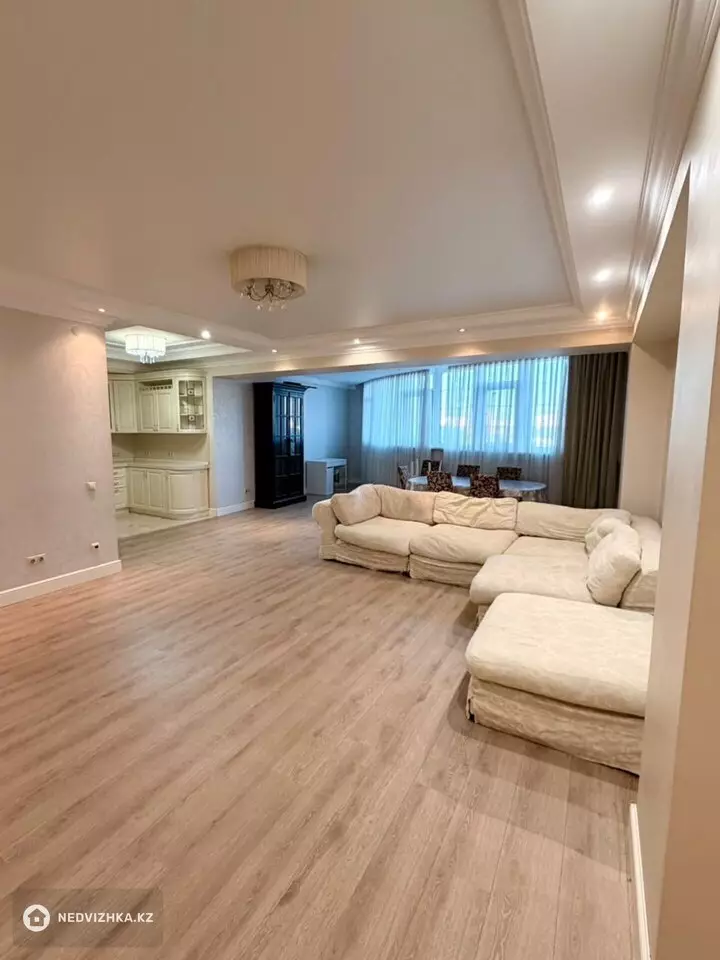 3-комнатная квартира, этаж 5 из 22, 150 м², фотография 2