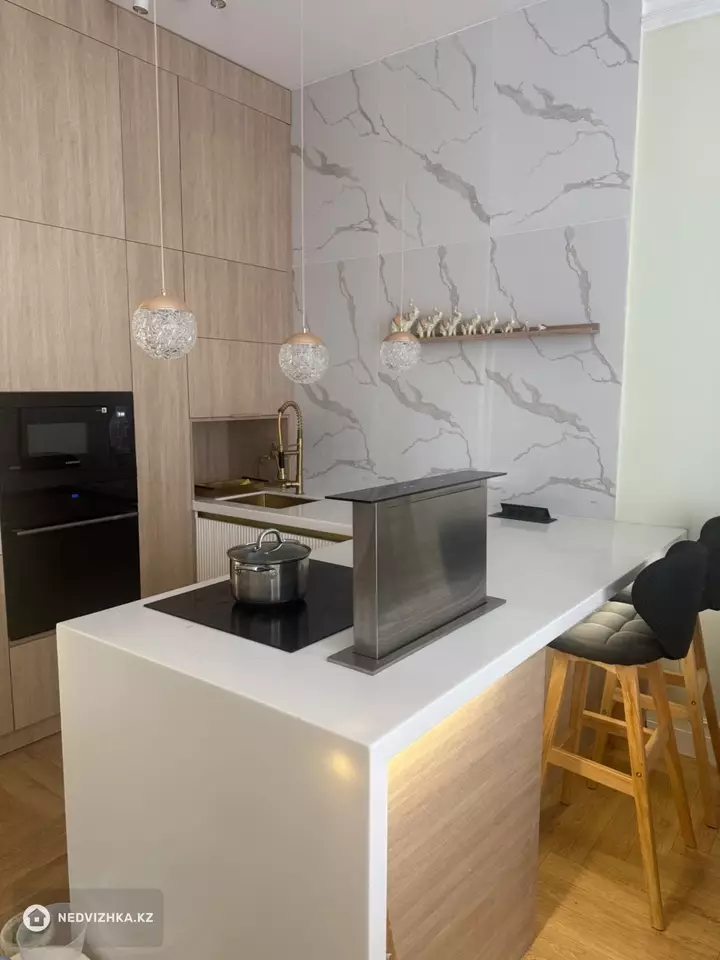 4-бөлмелі пәтер, қабат 13 барлық қабат саны 17, 105 м², На длительный срок, 4-фотосурет
