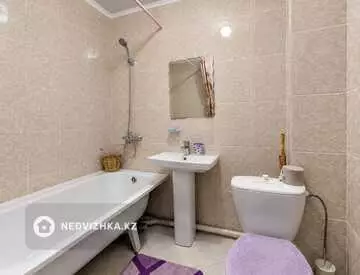 1-комнатная квартира, этаж 2 из 5, 45 м², Посуточно, миниатюра 9