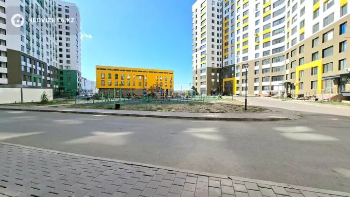1-комнатная квартира, этаж 13 из 23, 38 м², фотография 3