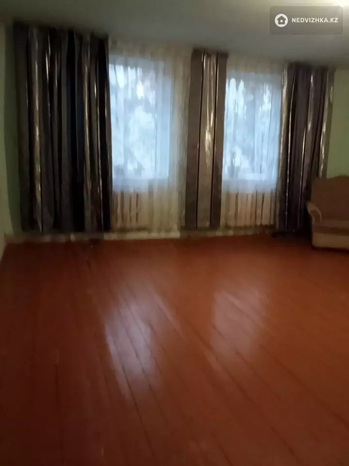 8-комнатный дом, 6 соток, 377 м², фотография 5