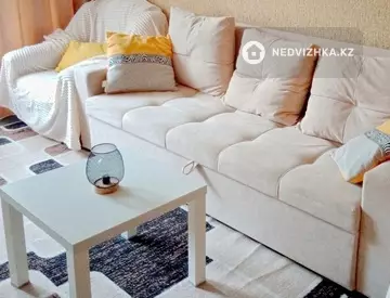 1-комнатная квартира, этаж 2 из 5, 44 м², По часам