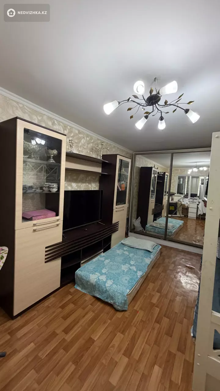 3-комнатная квартира, этаж 4 из 5, 74 м², фотография 3