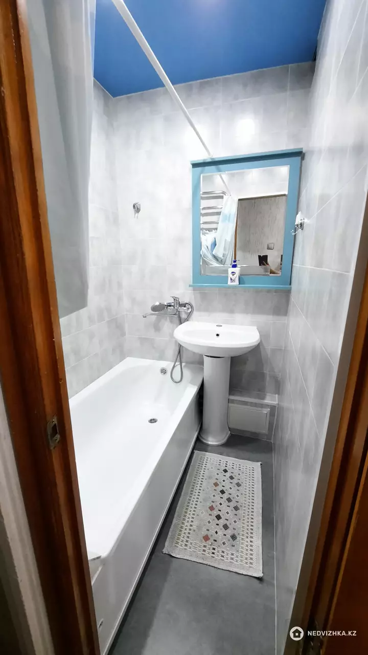 2-комнатная квартира, этаж 3 из 5, 50 м², фотография 4