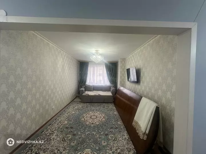 3-комнатная квартира, этаж 9 из 9, 80 м², фотография 4