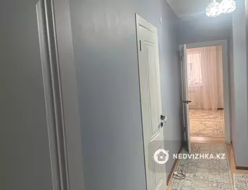 3-комнатная квартира, этаж 9 из 9, 80 м²