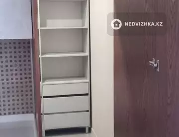 3-комнатная квартира, этаж 8 из 9, 90 м²