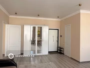 2-комнатная квартира, этаж 4 из 10, 67 м², миниатюра 7