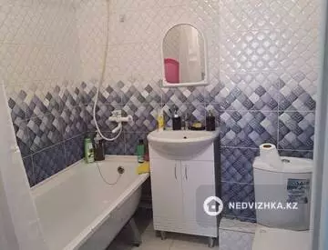 2-комнатная квартира, этаж 9 из 10, 56 м², миниатюра 5