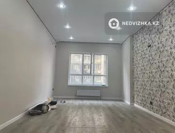 1-комнатная квартира, этаж 2 из 3, 35 м², миниатюра 2