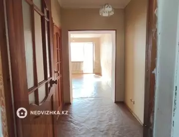 1-комнатная квартира, этаж 3 из 5, 47 м²