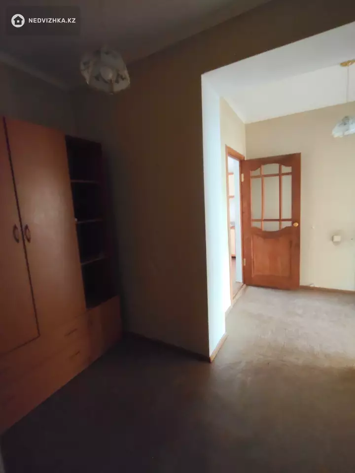 1-комнатная квартира, этаж 3 из 5, 47 м², фотография 4