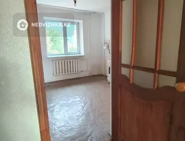 1-комнатная квартира, этаж 3 из 5, 47 м²