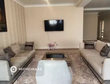 5-комнатная квартира, этаж 2 из 7, 280 м², миниатюра 5