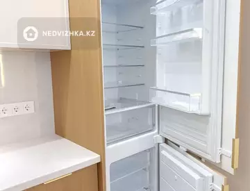 2-комнатная квартира, этаж 8 из 12, 44 м², миниатюра 5