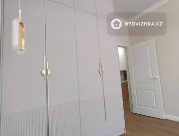 2-комнатная квартира, этаж 8 из 12, 44 м², миниатюра 7