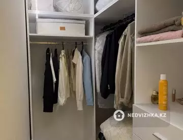 2-комнатная квартира, этаж 10 из 14, 55 м², миниатюра 5