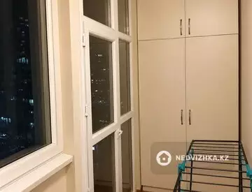 2-комнатная квартира, этаж 10 из 14, 55 м², миниатюра 7