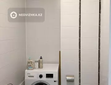 2-комнатная квартира, этаж 10 из 14, 55 м², миниатюра 8